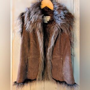 Live a Little. Shearling Leather & Faux Fur trimmed Vest. Size Medium